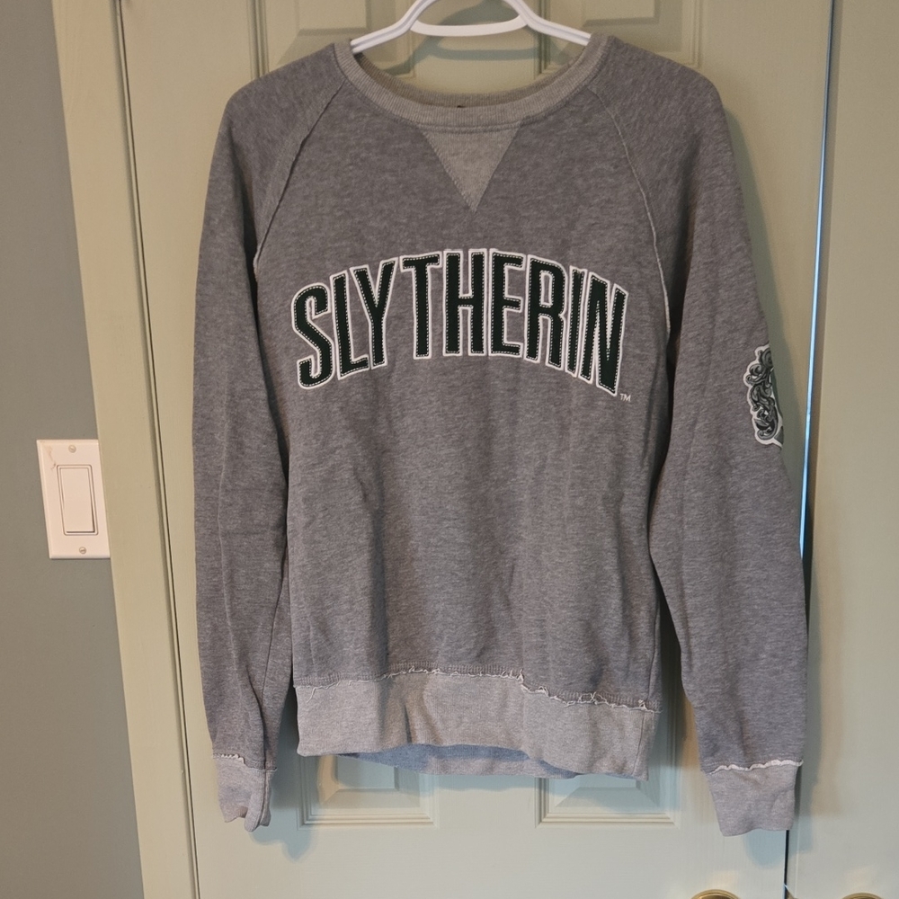 🩶 Gray Slytherin Sweatshirt